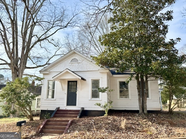 114 G Loop Property Photo 1