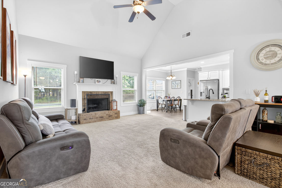 448 Rabbit Run Property Photo 6