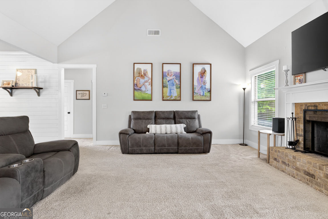 448 Rabbit Run Property Photo 7