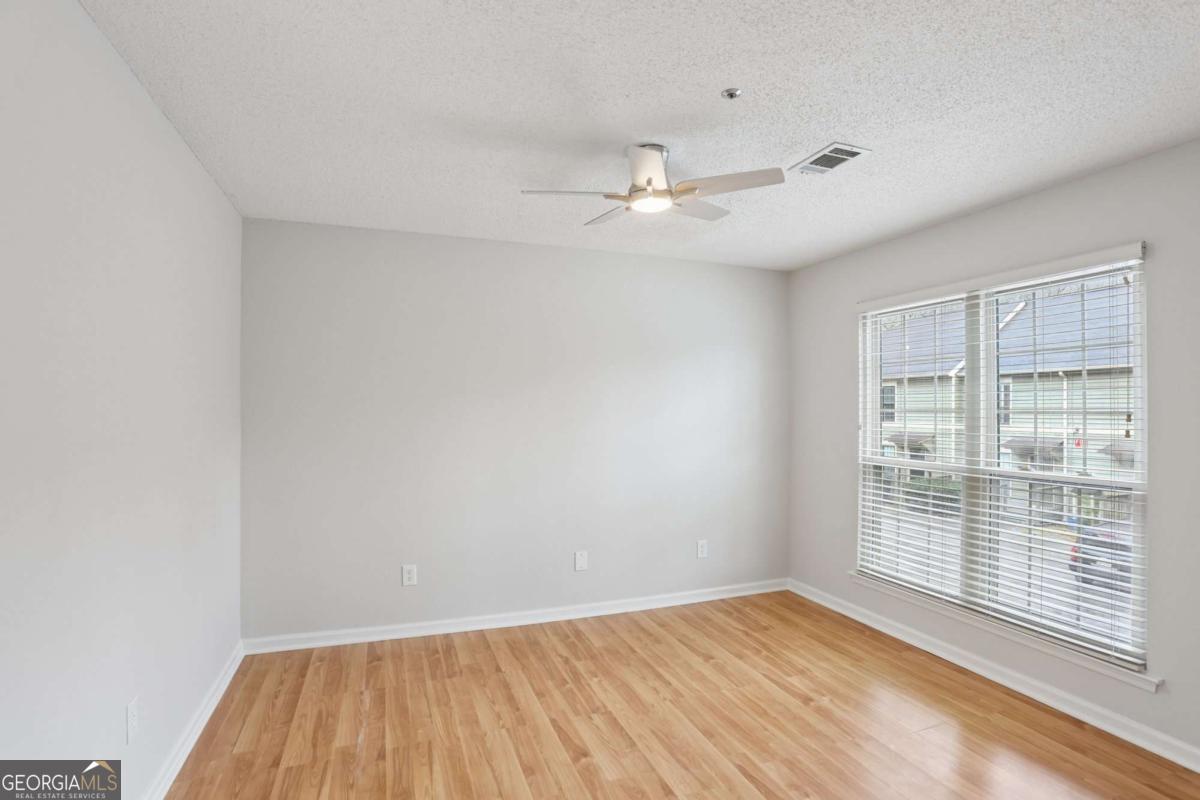 3042 Steeplechase Property Photo 25