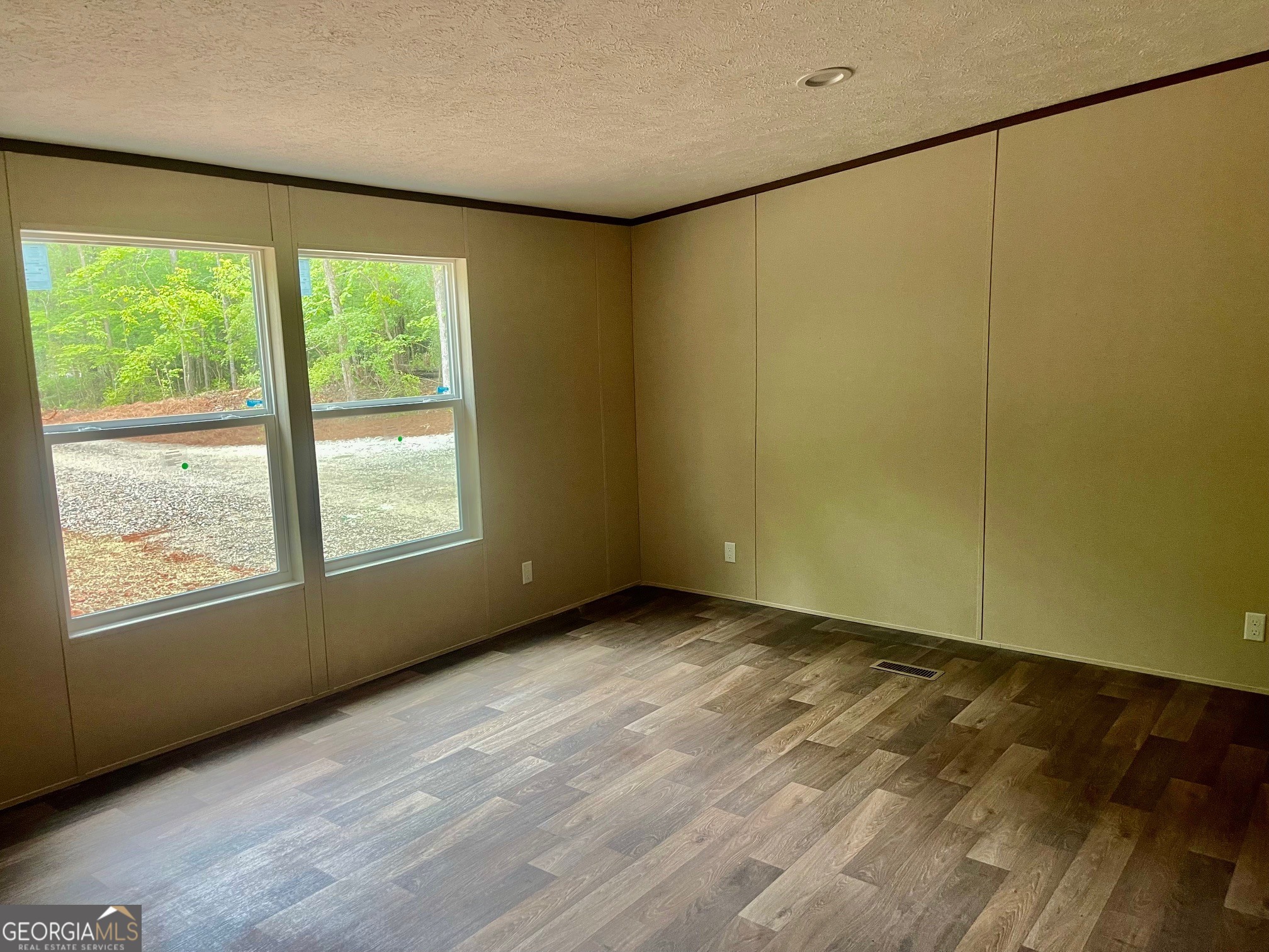 197 Bearcreek Road Property Photo 14