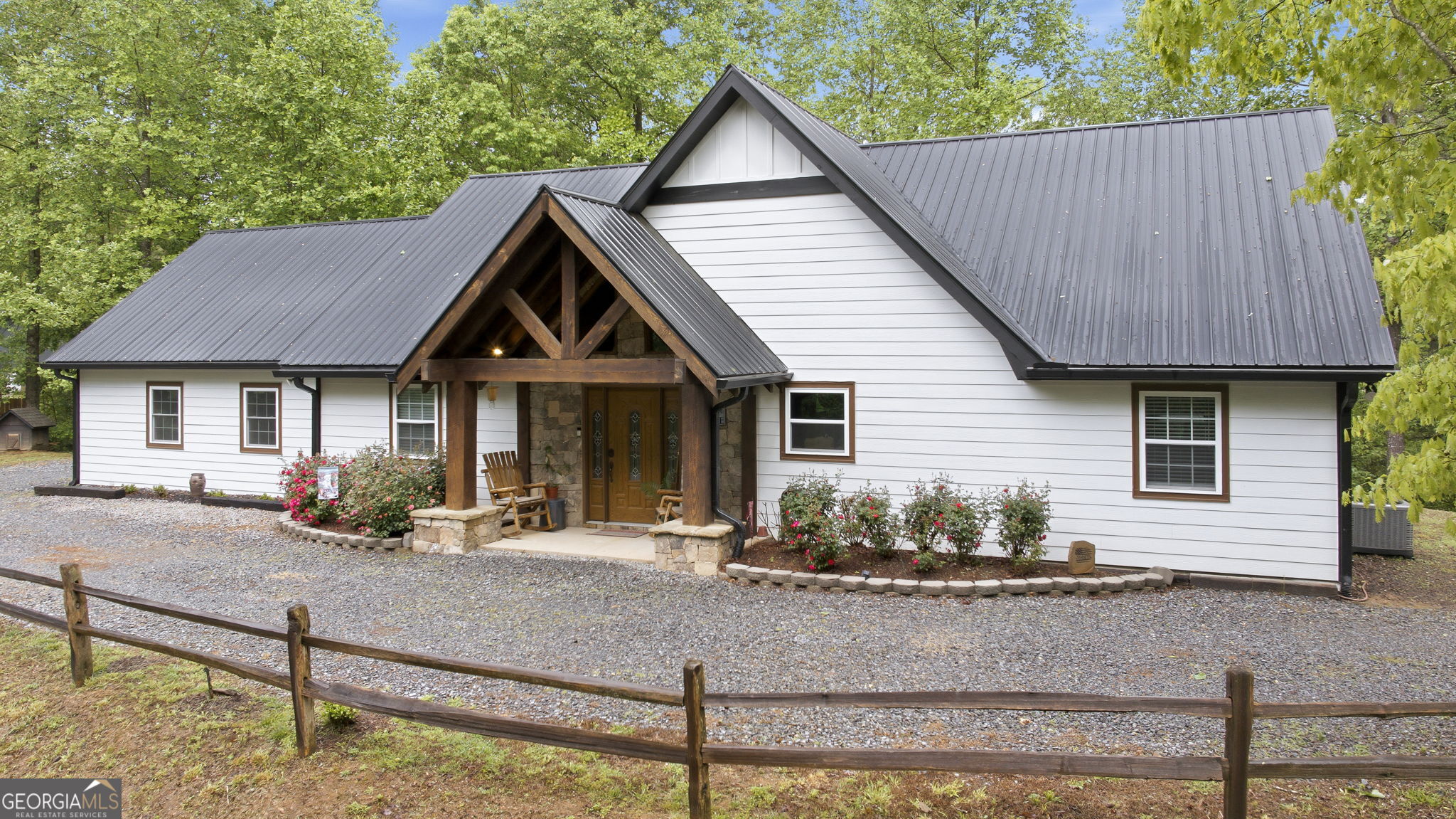 137 Thornwood Lane Property Photo 3
