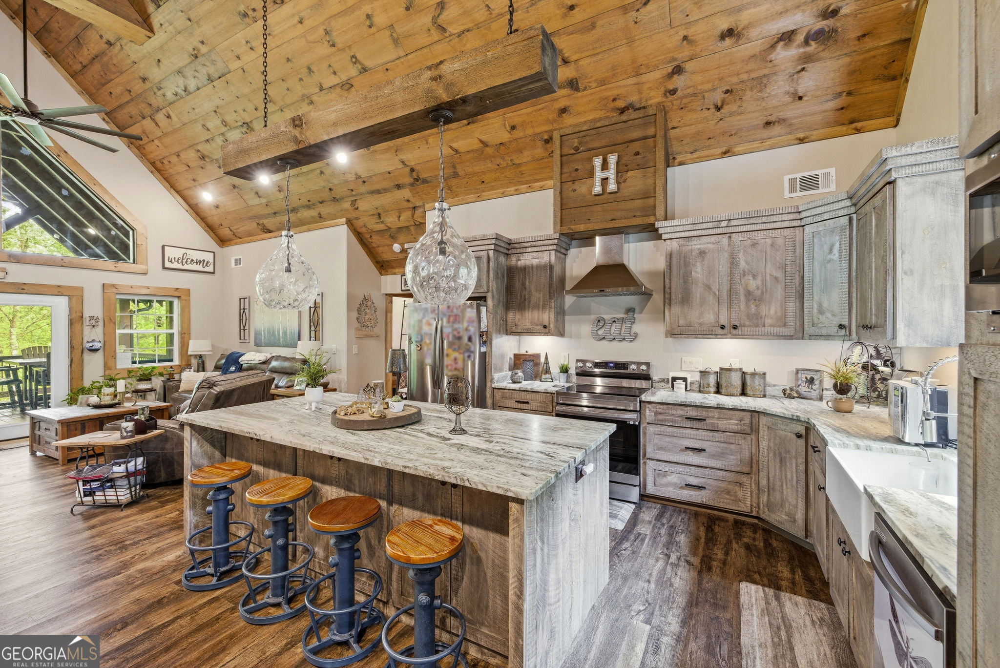 137 Thornwood Lane Property Photo 8