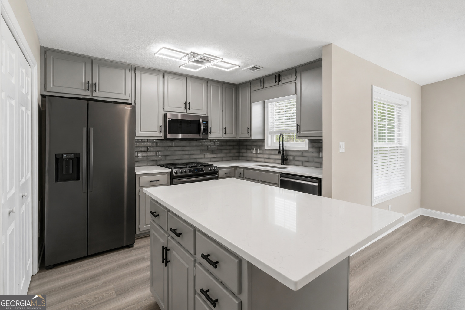 625 Brents Cove Property Photo 4
