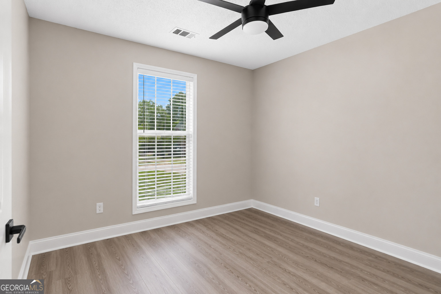 625 Brents Cove Property Photo 13