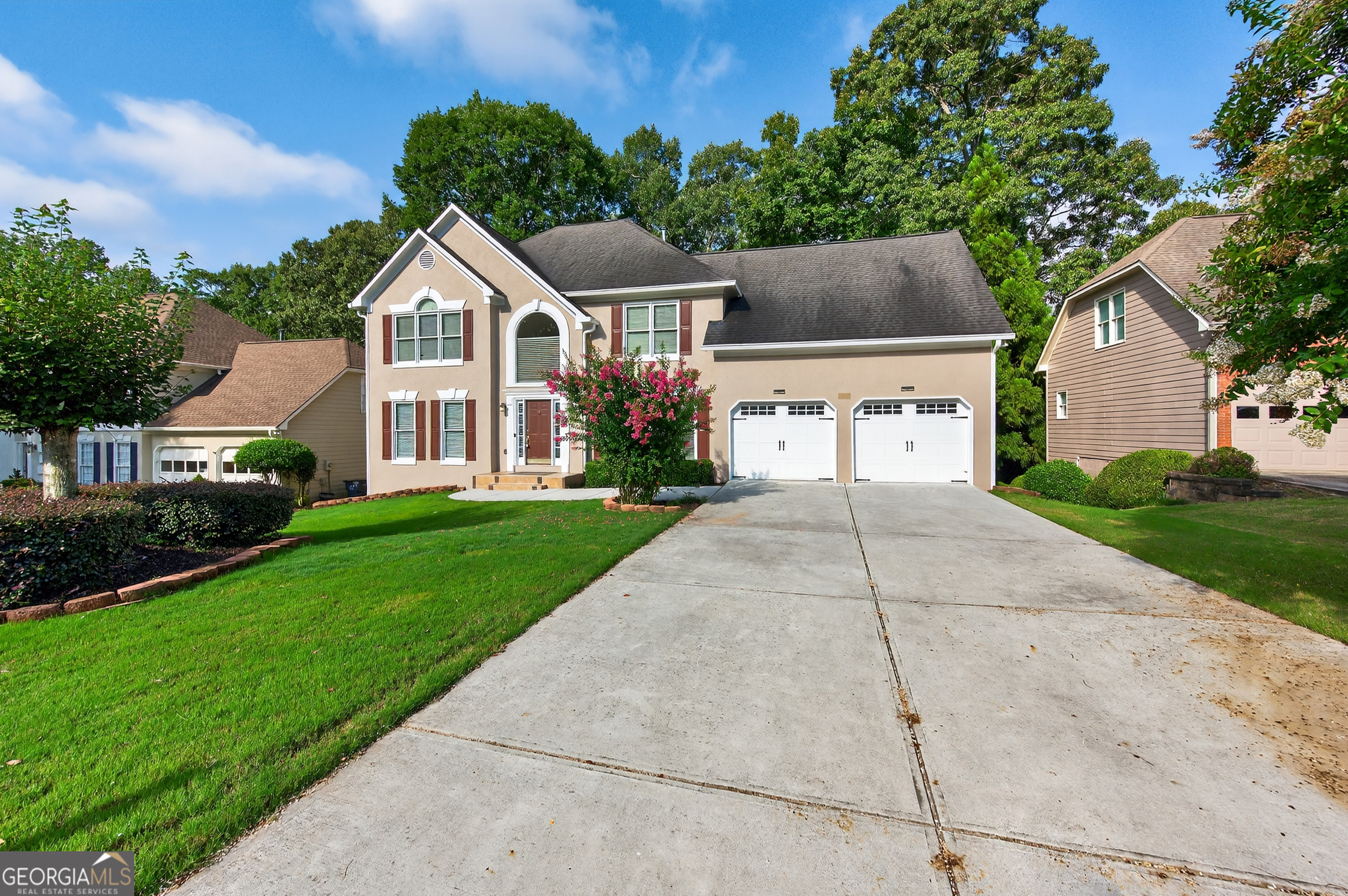 3760 Peachbluff Court Property Photo 2
