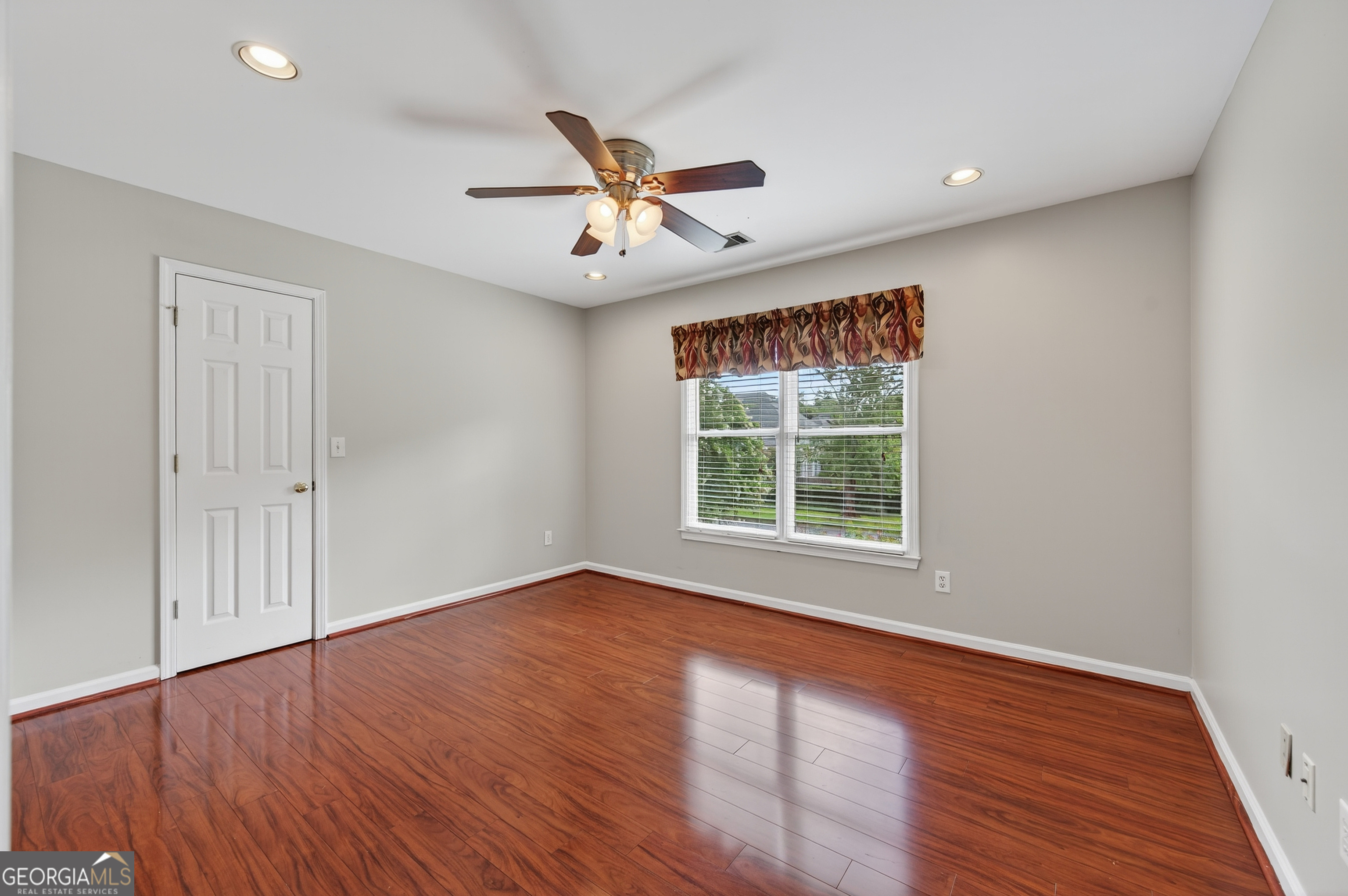 3760 Peachbluff Court Property Photo 27