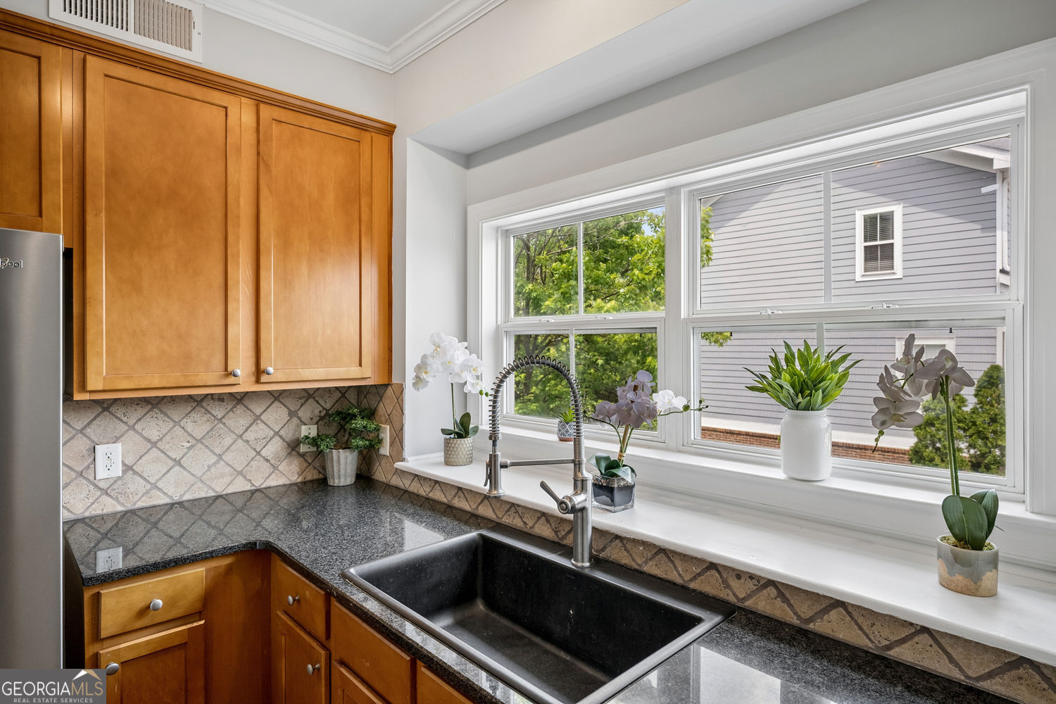 306 Carlyle Park Drive NE Property Photo 1