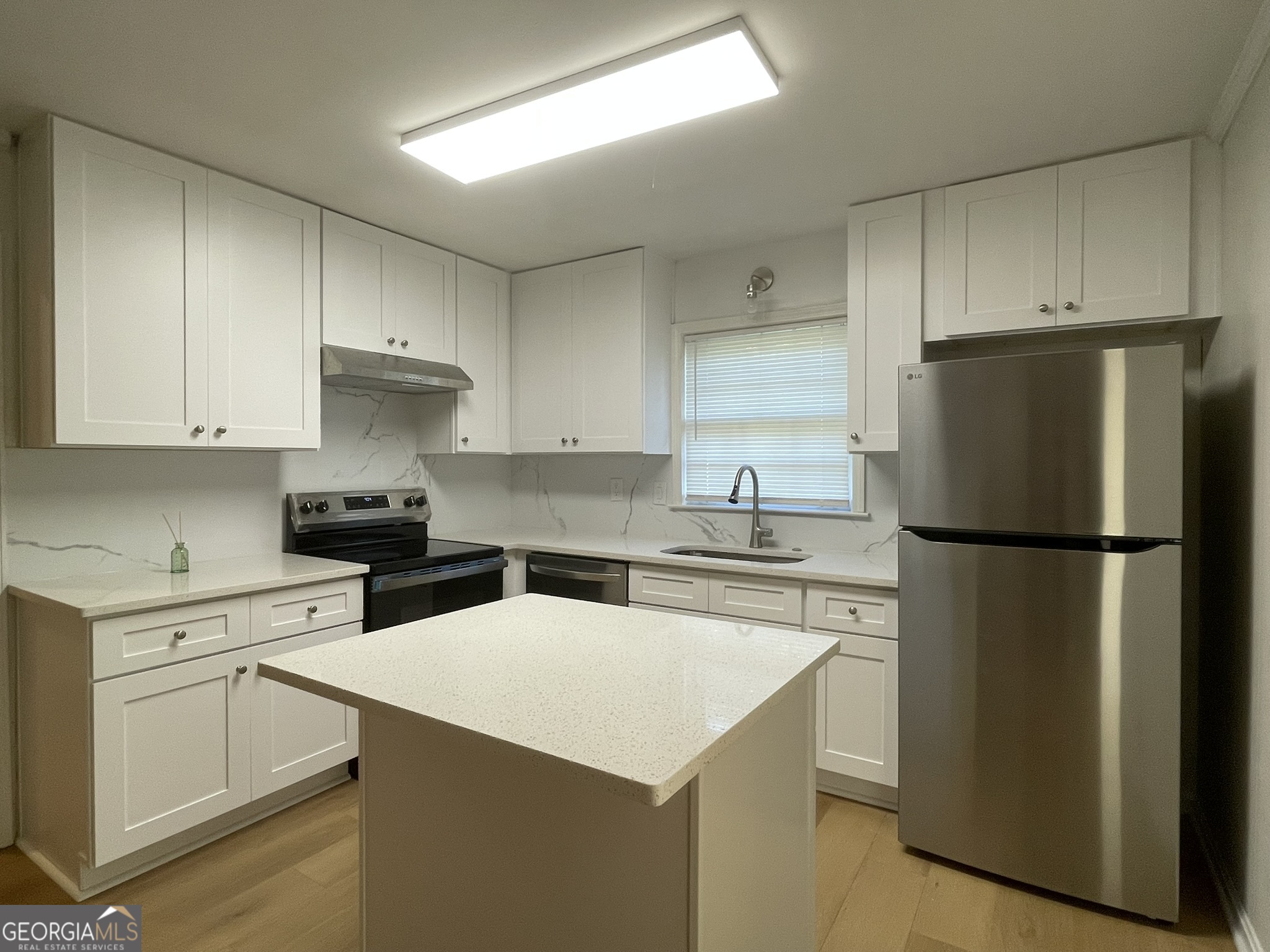 2297 Hylaea Road Property Photo 3