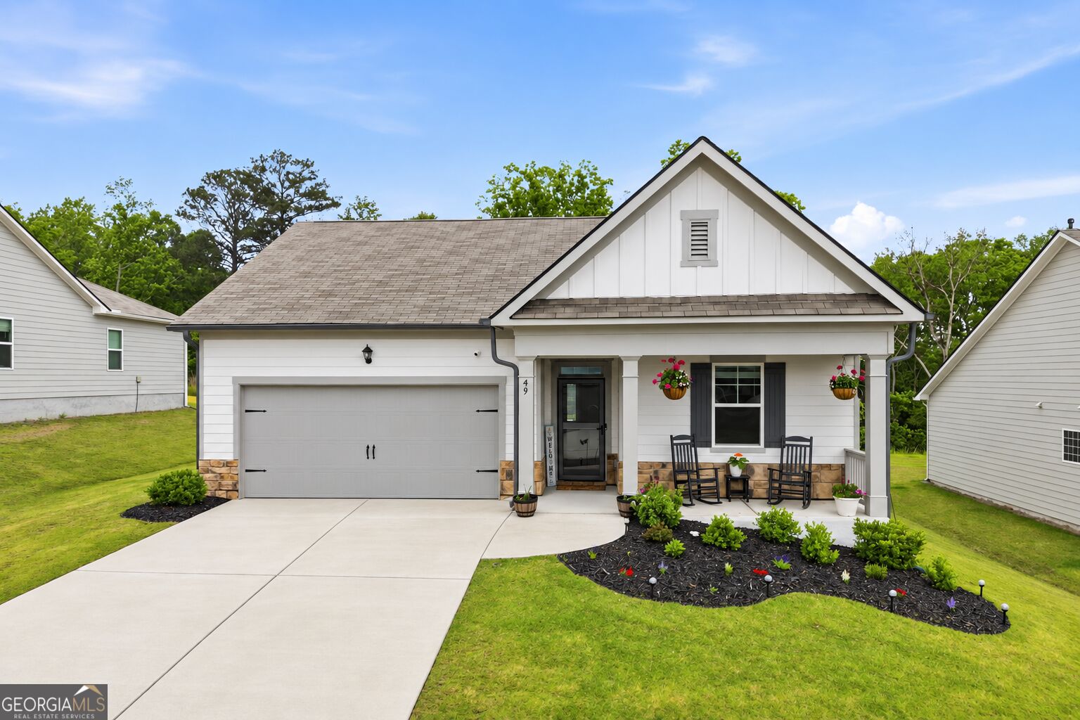 49 Majestic Oak Circle Property Photo 1