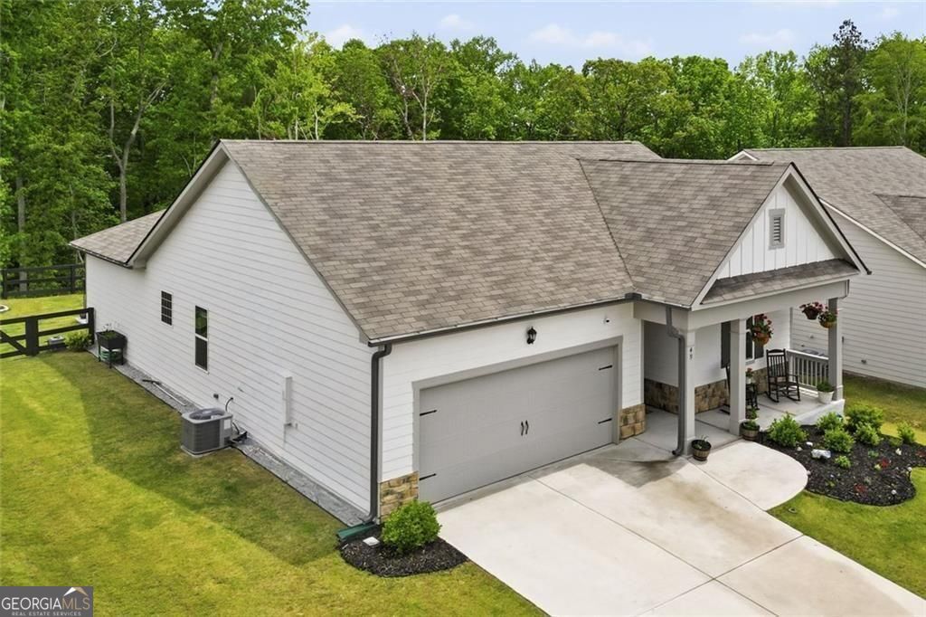49 Majestic Oak Circle Property Photo 2