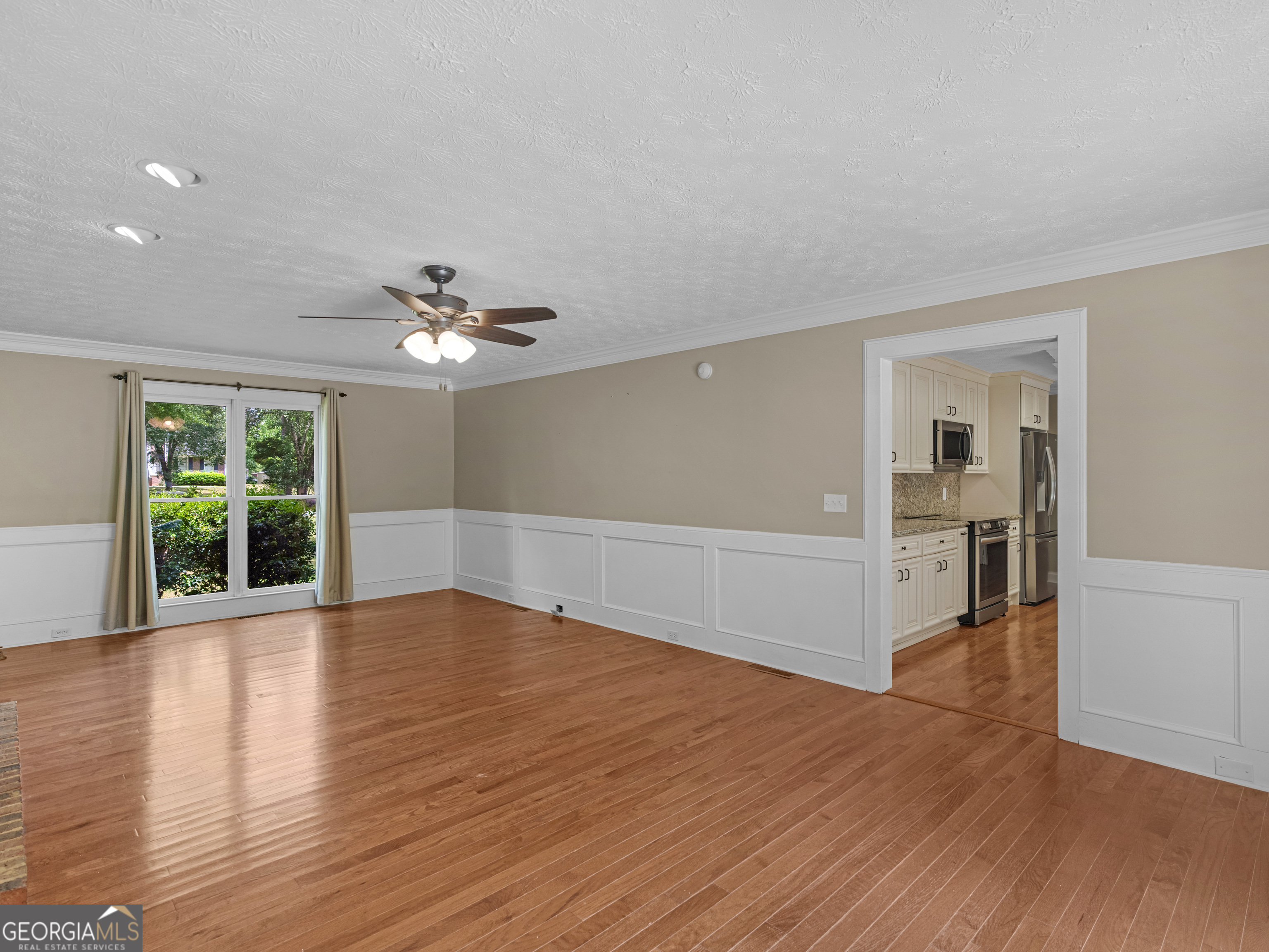 8601 N Shore Drive Property Photo 11