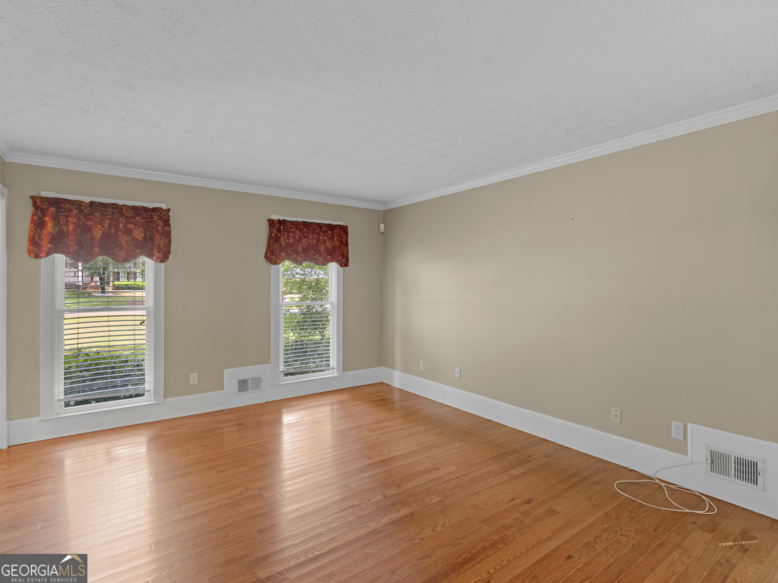 8601 N Shore Drive Property Photo 13
