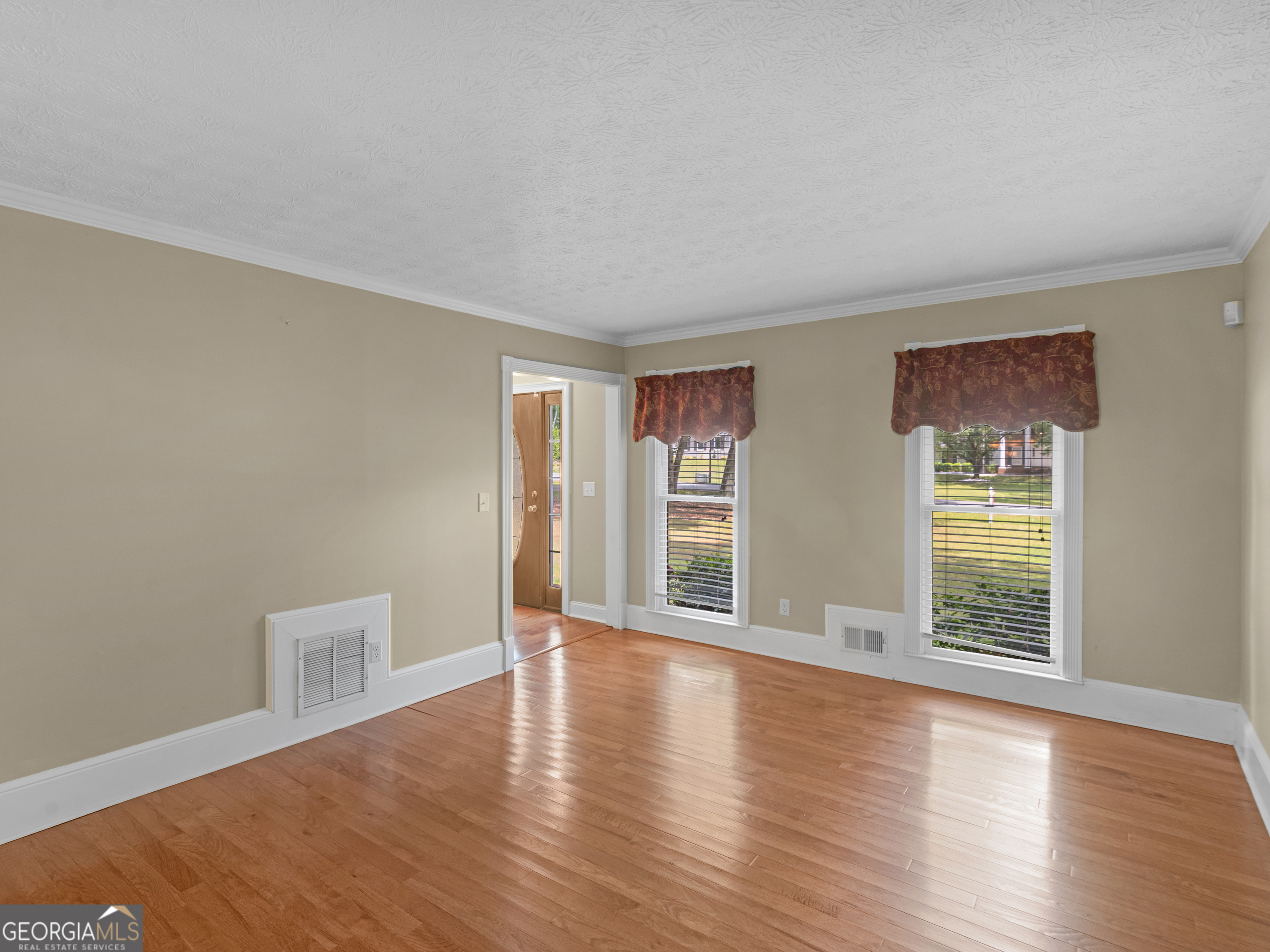 8601 N Shore Drive Property Photo 14