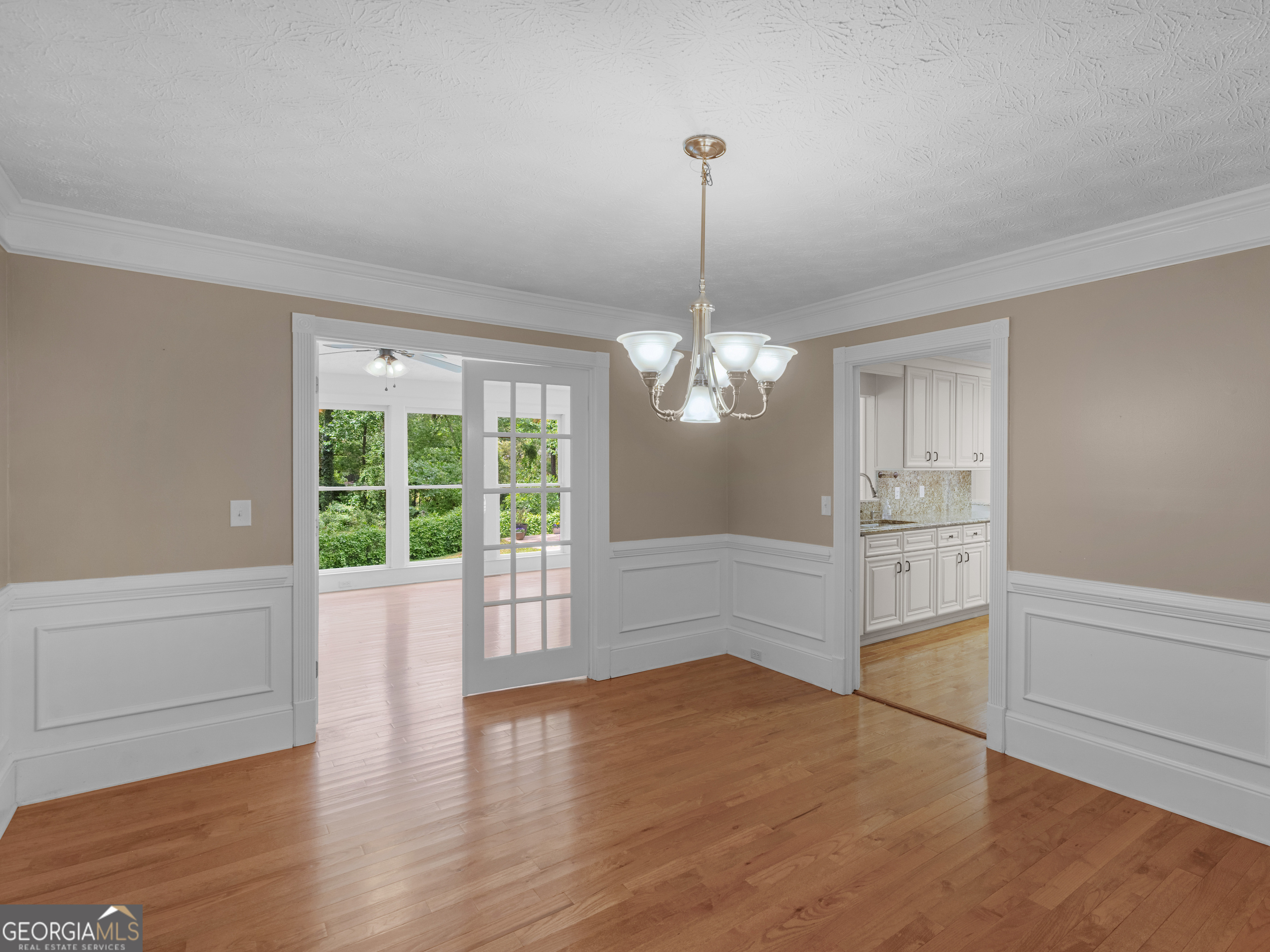 8601 N Shore Drive Property Photo 16
