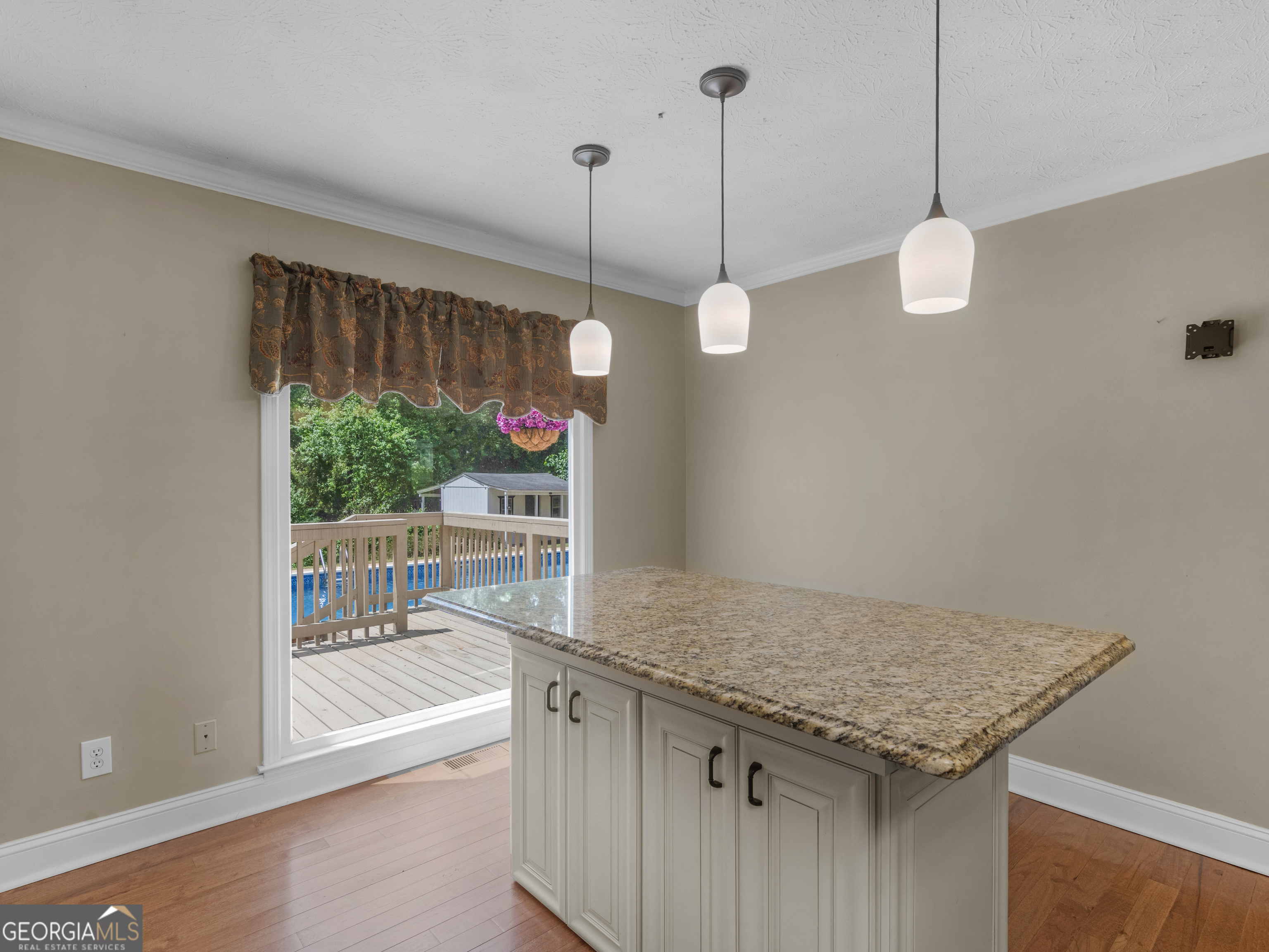 8601 N Shore Drive Property Photo 24