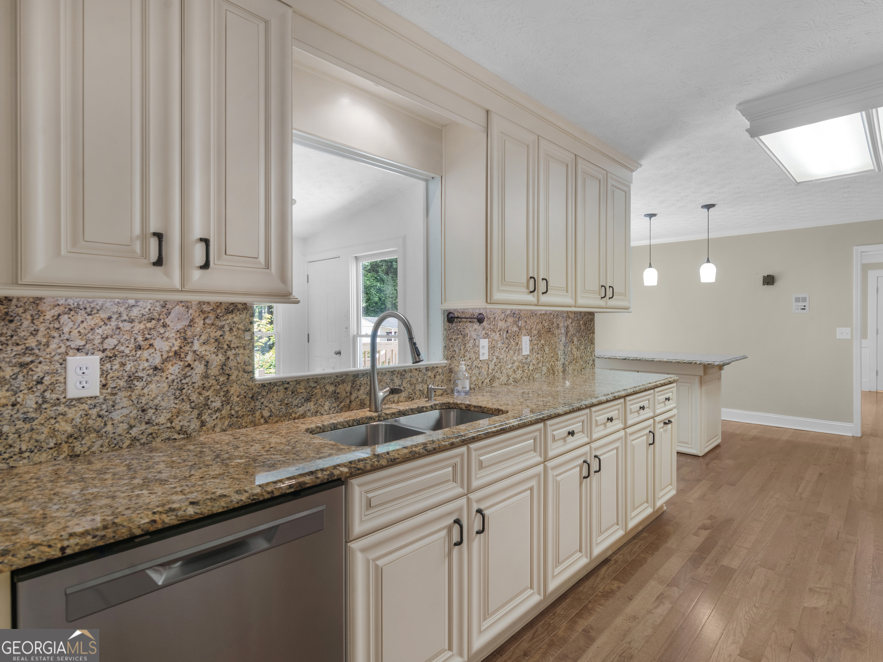 8601 N Shore Drive Property Photo 30