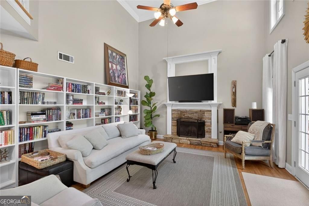 1011 Chestnut Creek Drive Property Photo 16