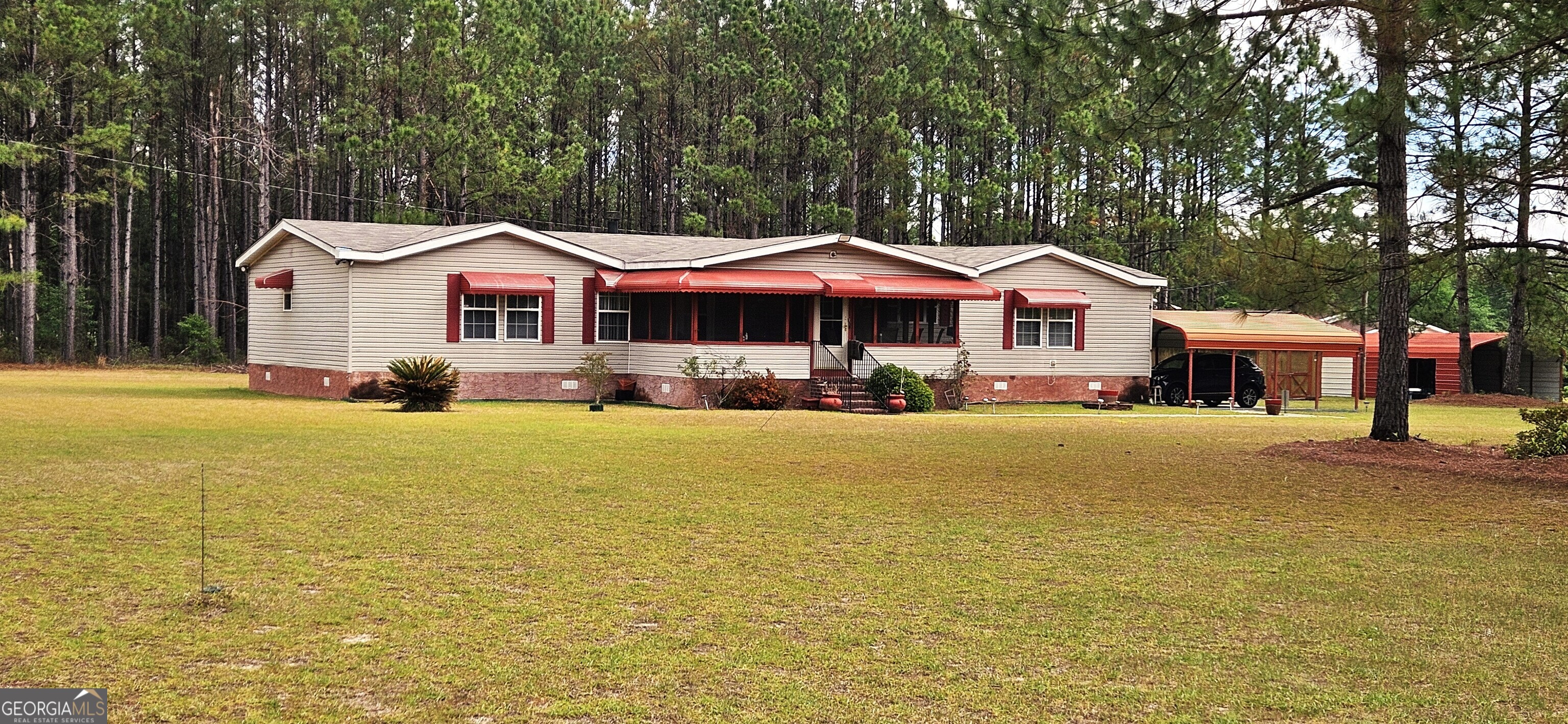 12545 Highway 24 Property Photo 2