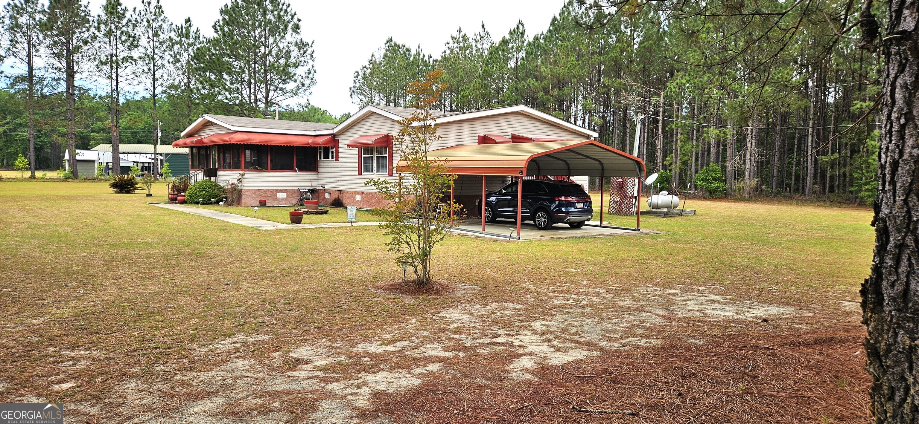 12545 Highway 24 Property Photo 4