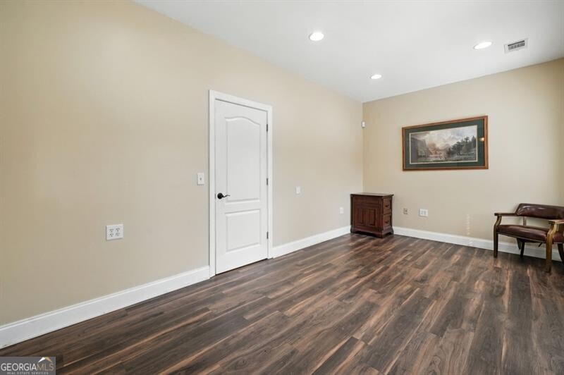 29 Southern Court Property Photo 22