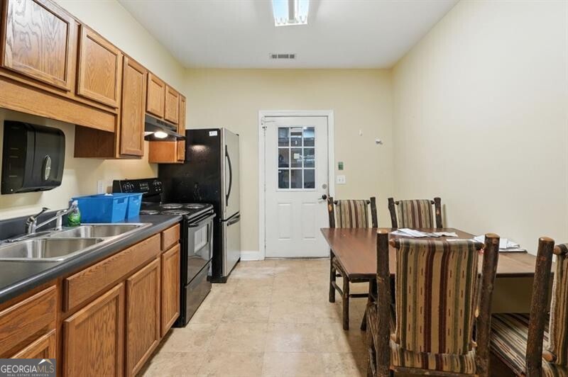 29 Southern Court Property Photo 28