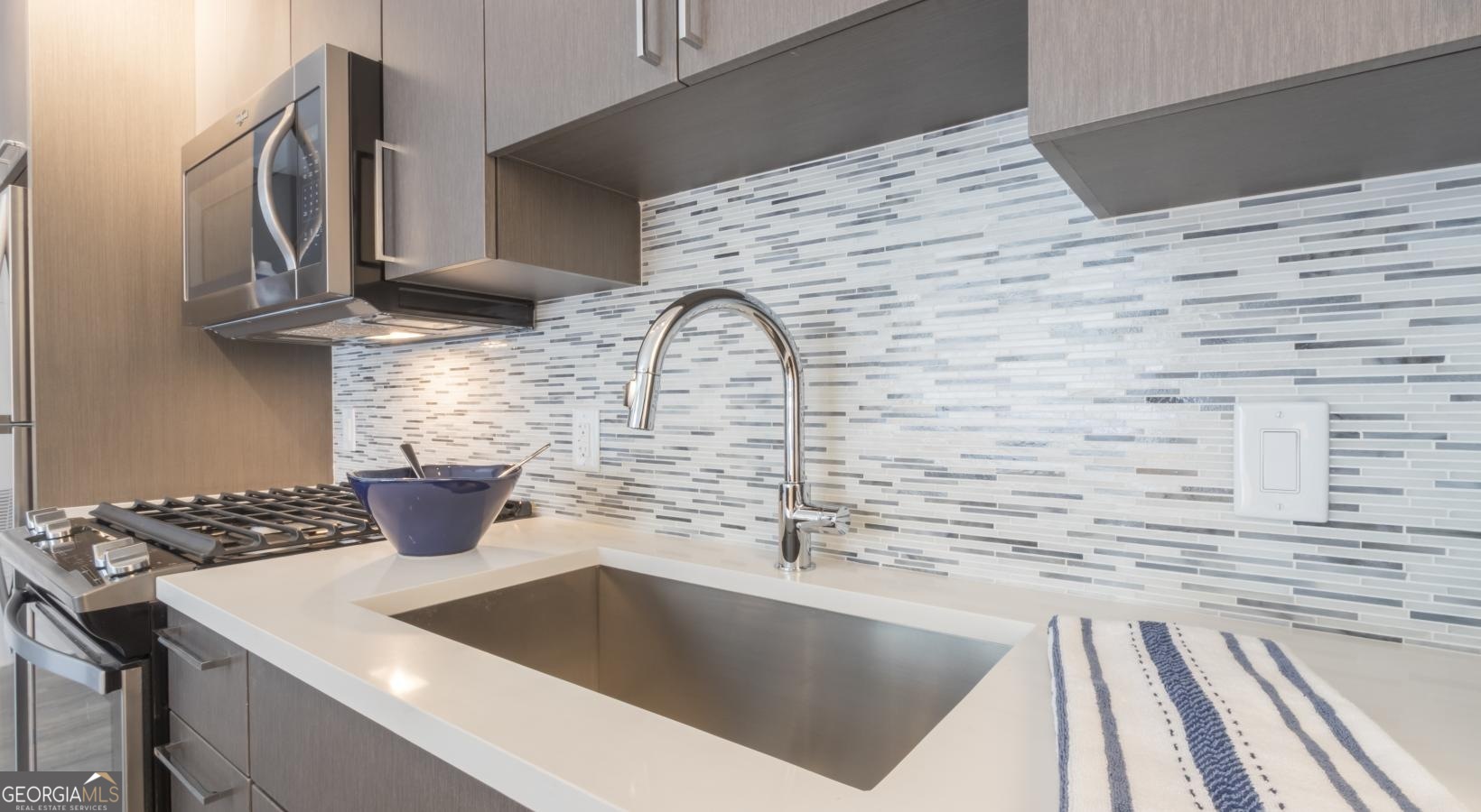 95 8th Street Nw # 1003 Property Photo 6