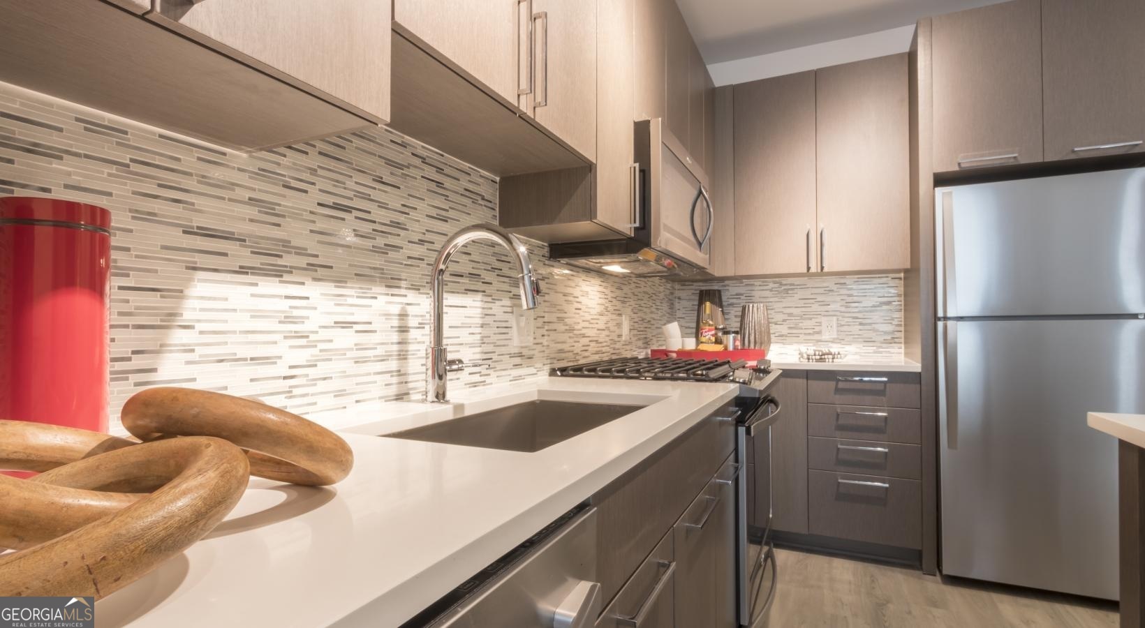 95 8th Street Nw # 1003 Property Photo 8