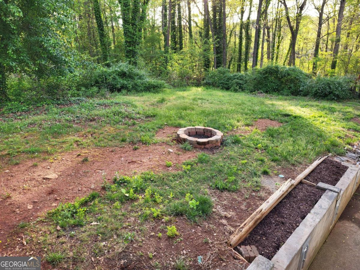 5027 Post Road Court Property Photo 3