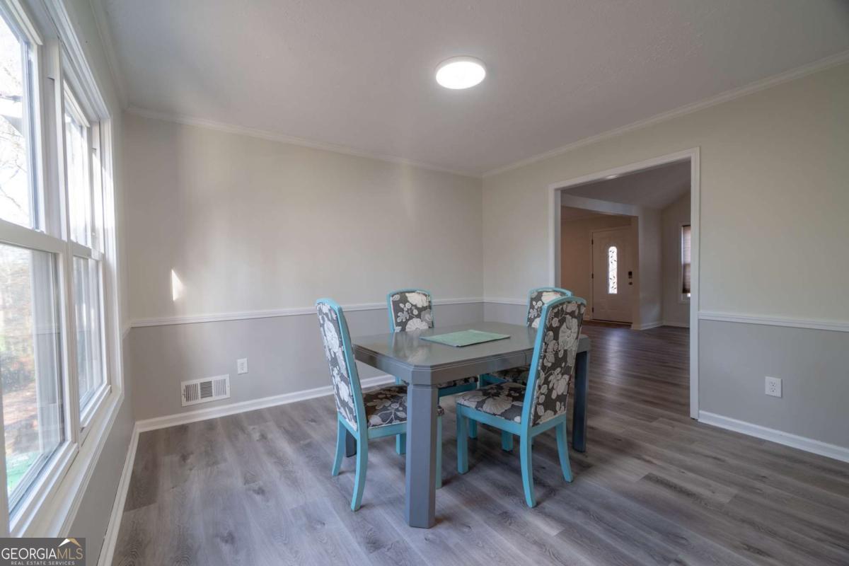 5027 Post Road Court Property Photo 13