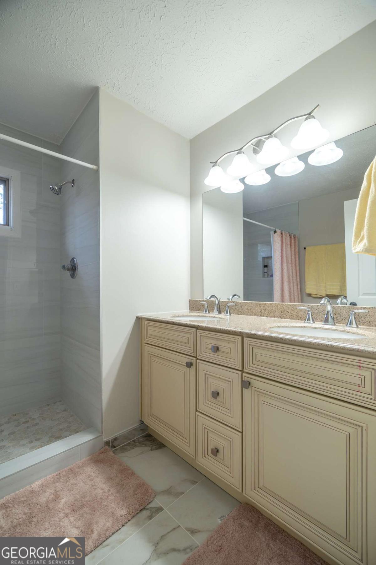 5027 Post Road Court Property Photo 15