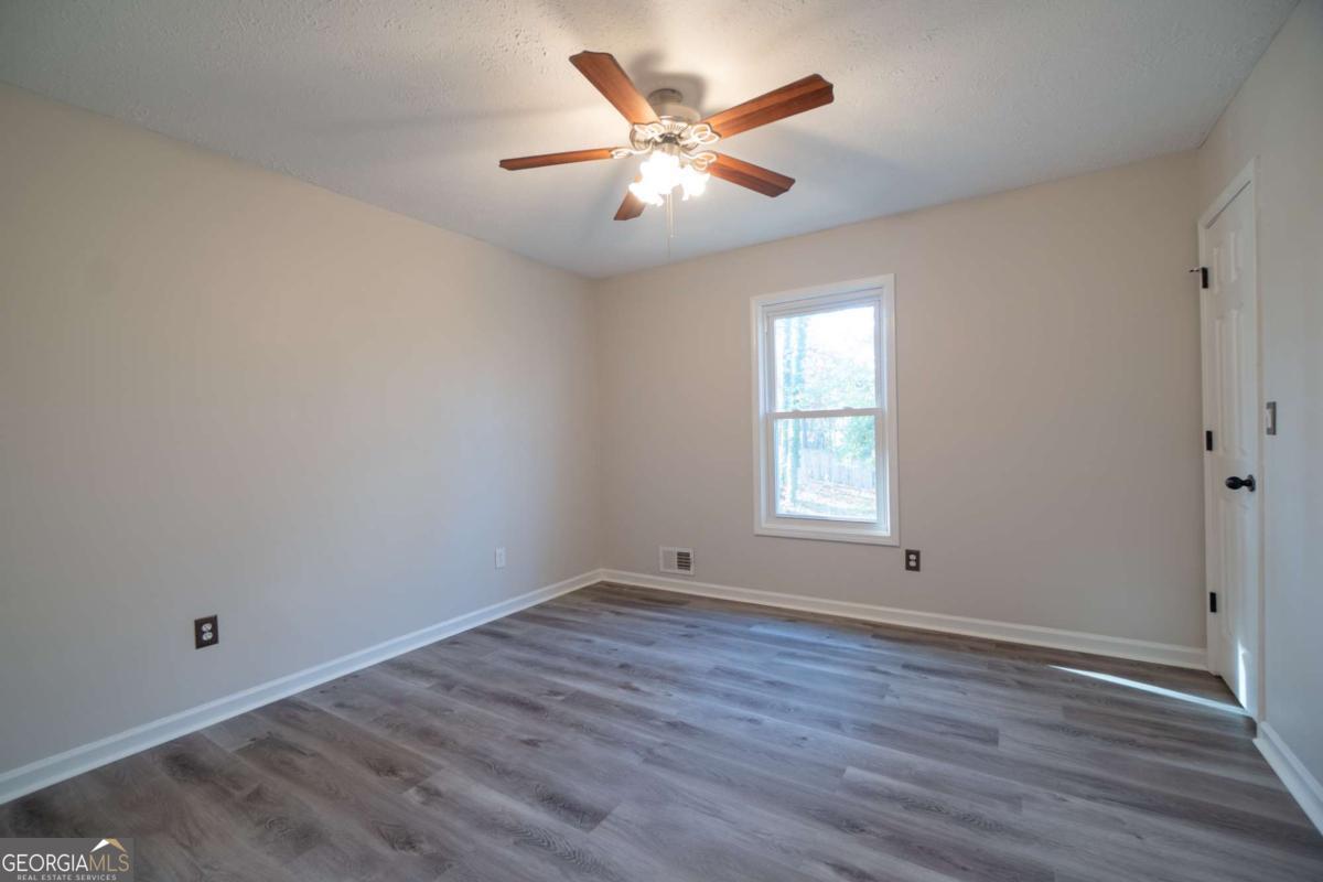 5027 Post Road Court Property Photo 23