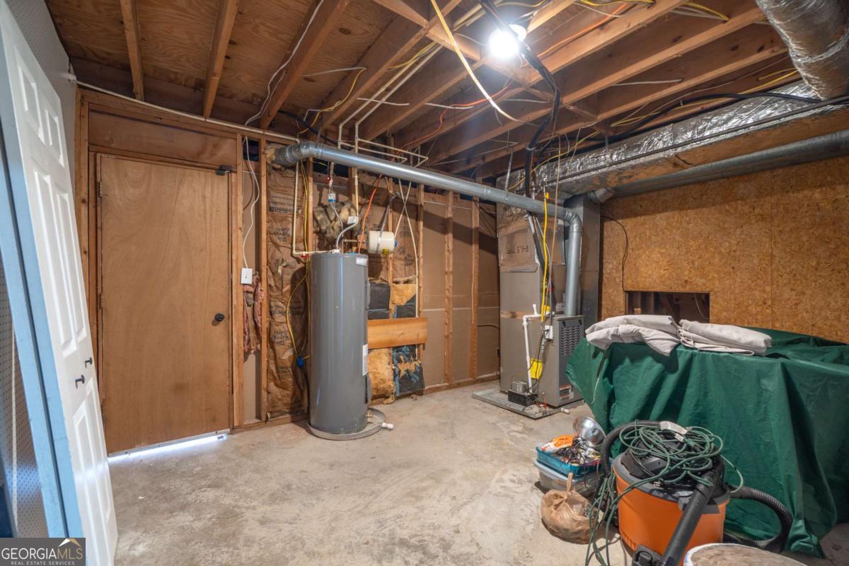 5027 Post Road Court Property Photo 31