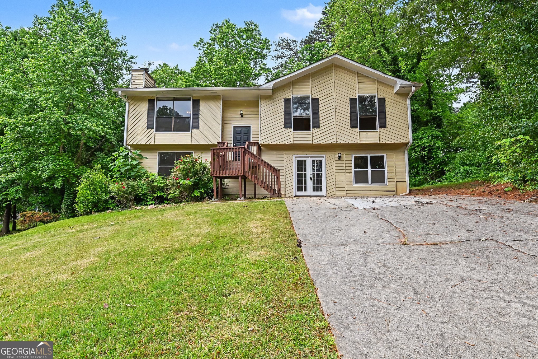 4961 Ridgeside Court Property Photo 1