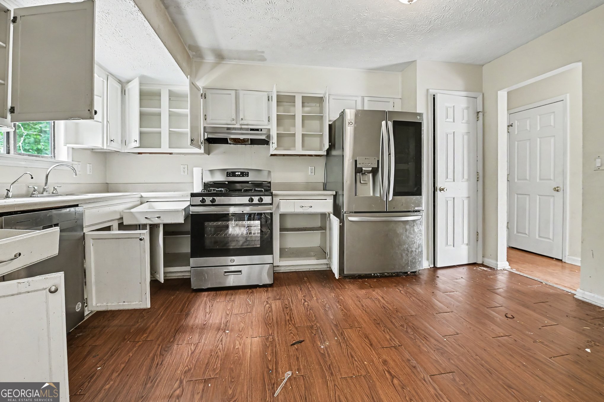 4961 Ridgeside Court Property Photo 6