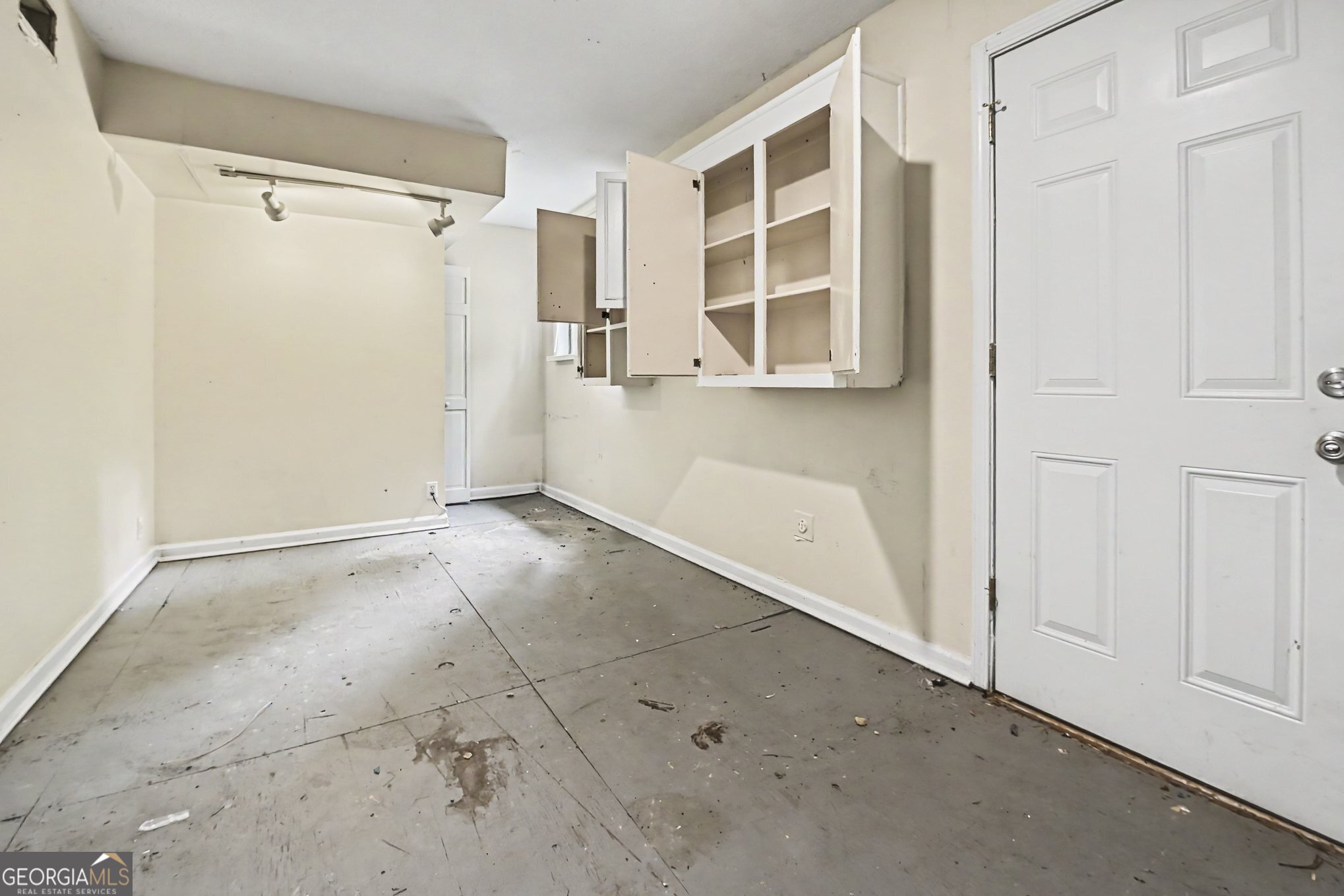 4961 Ridgeside Court Property Photo 14