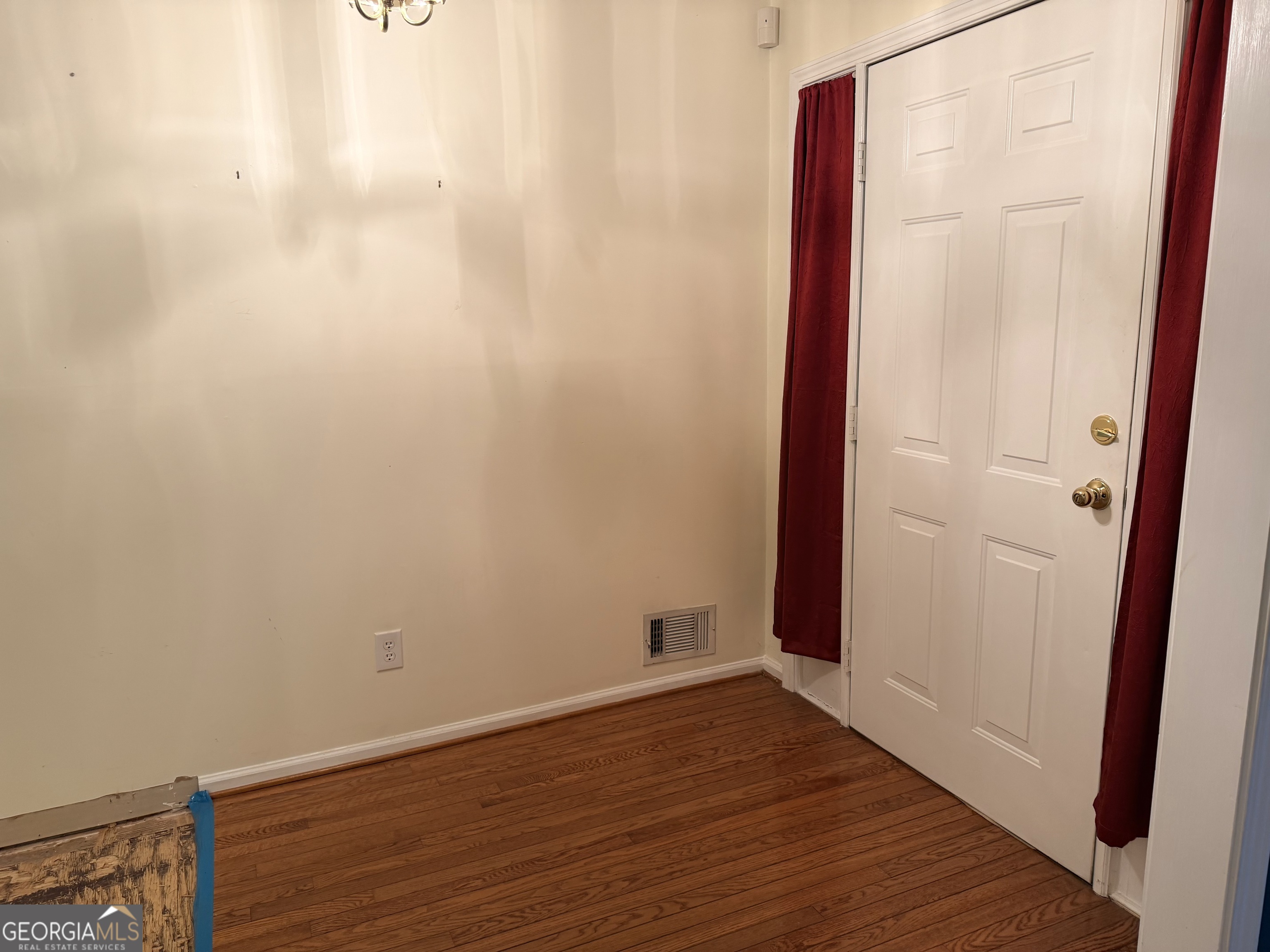 426 Pates Lake Court Property Photo 32