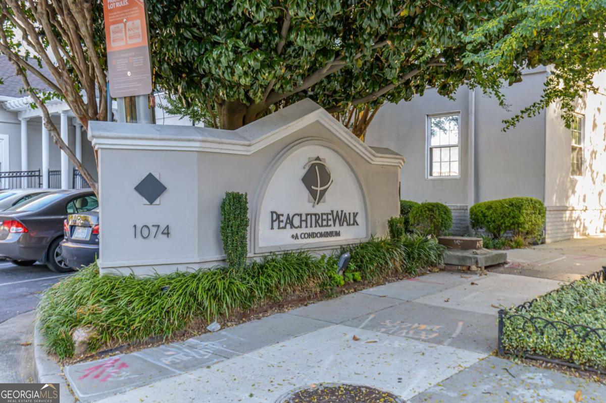 1074 Peachtree Walk Ne # B418 Property Photo 2