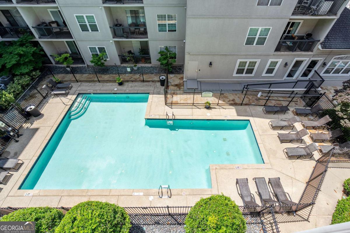1074 Peachtree Walk Ne # B418 Property Photo 21