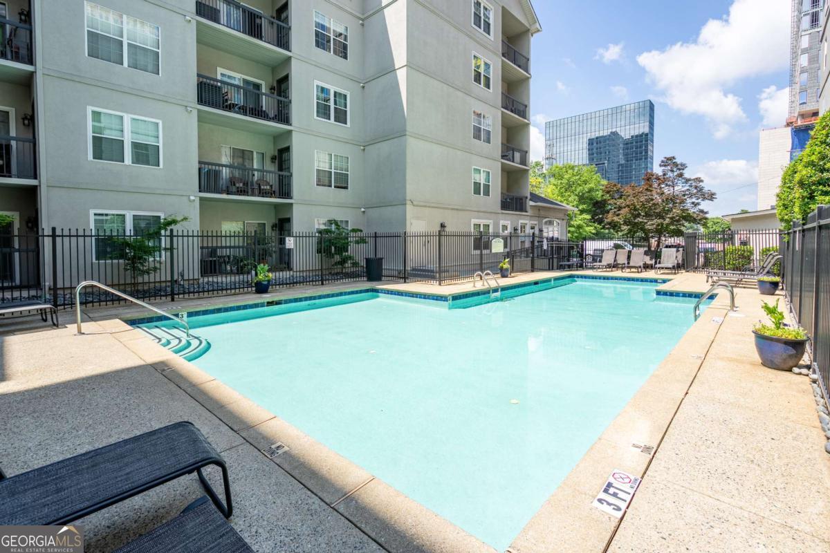 1074 Peachtree Walk Ne # B418 Property Photo 24