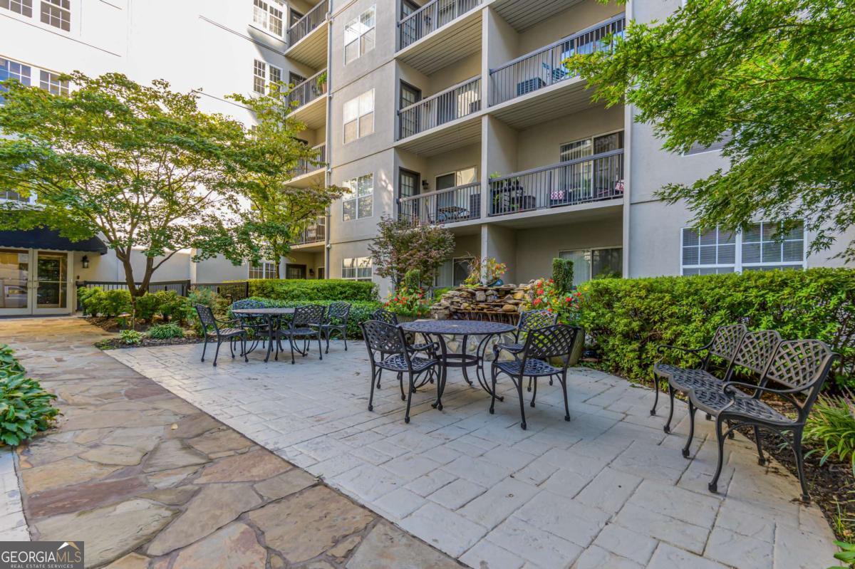 1074 Peachtree Walk Ne # B418 Property Photo 28
