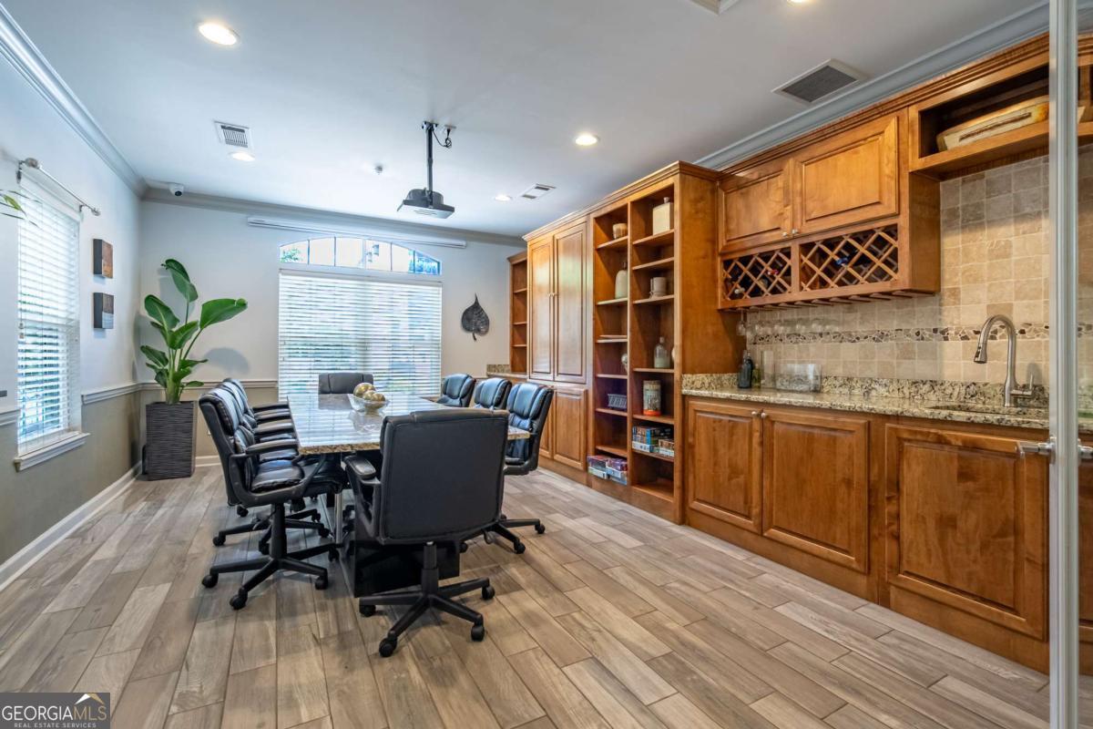 1074 Peachtree Walk Ne # B418 Property Photo 32