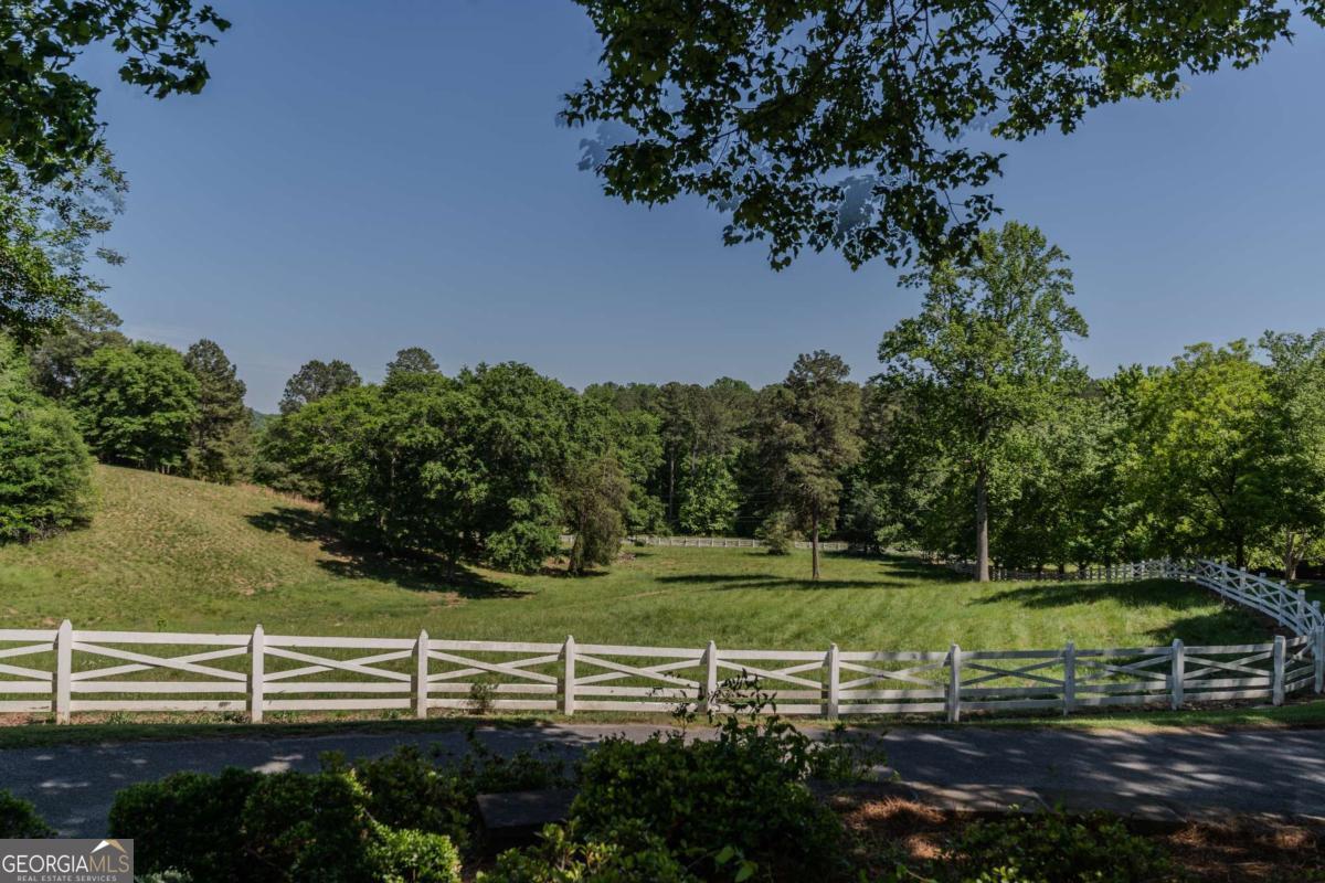 1044 Hutchings Mountain Road Property Photo 2