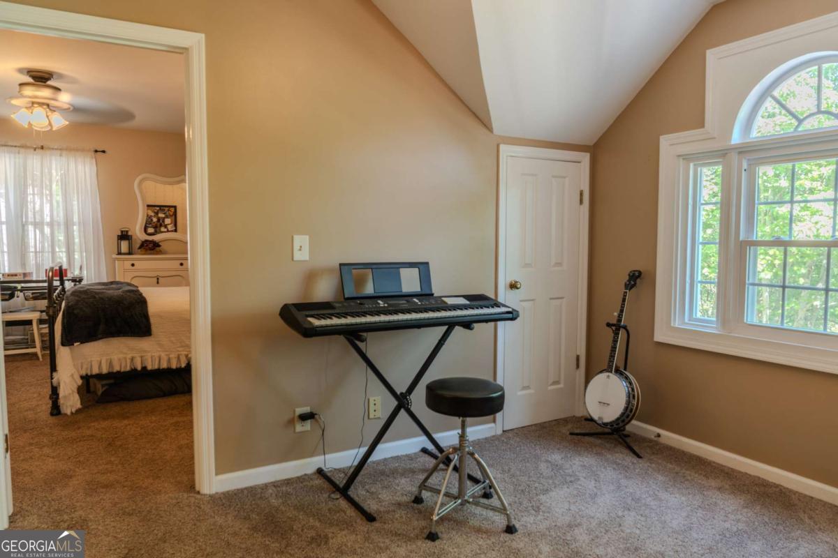 1044 Hutchings Mountain Road Property Photo 43