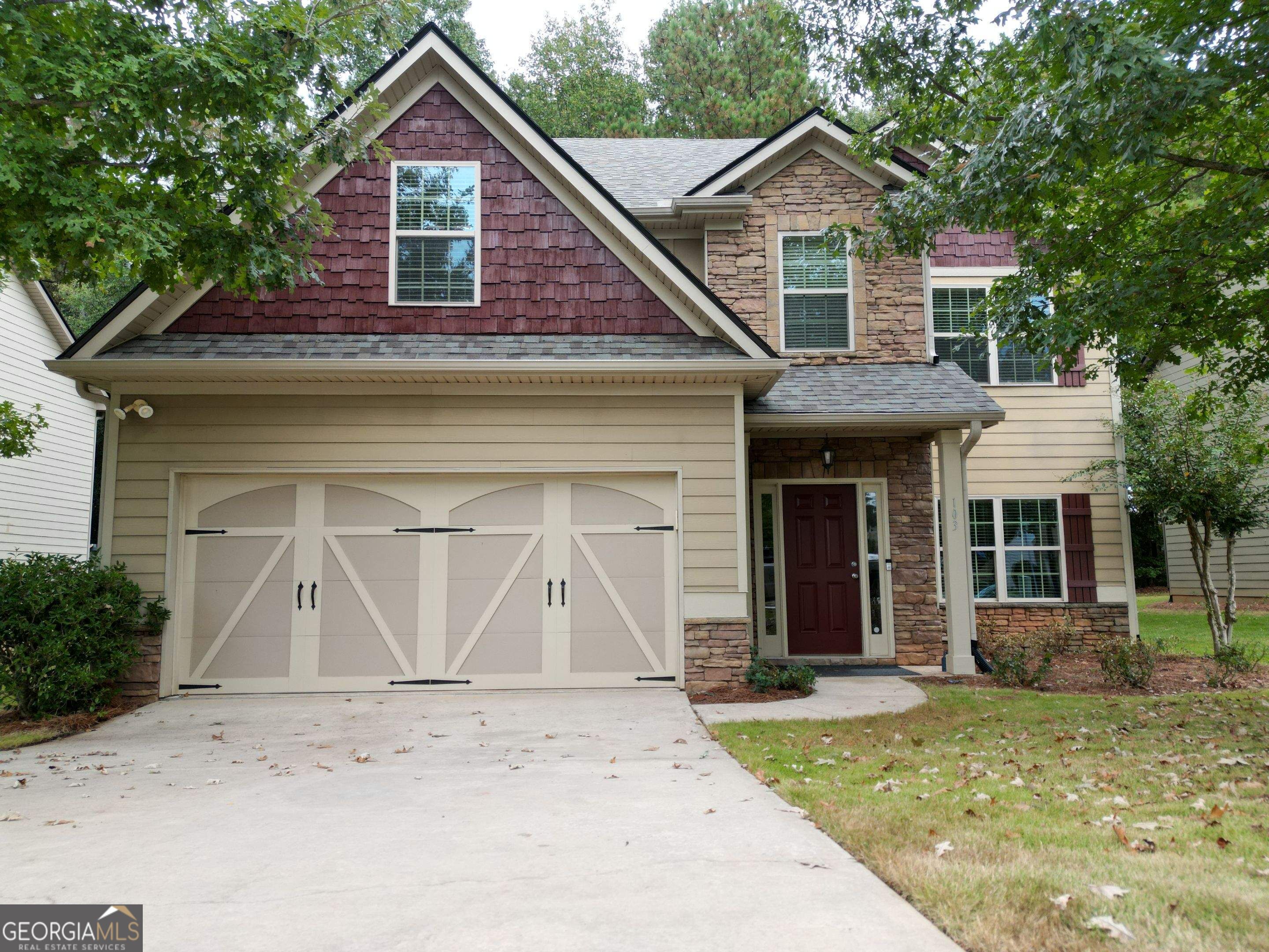 103 Cliffhaven Circle Property Photo 1