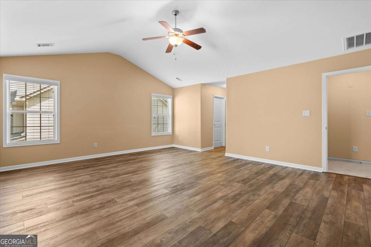 103 Cliffhaven Circle Property Photo 16