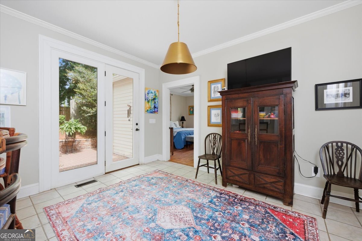 1147 Adams Street Property Photo 19