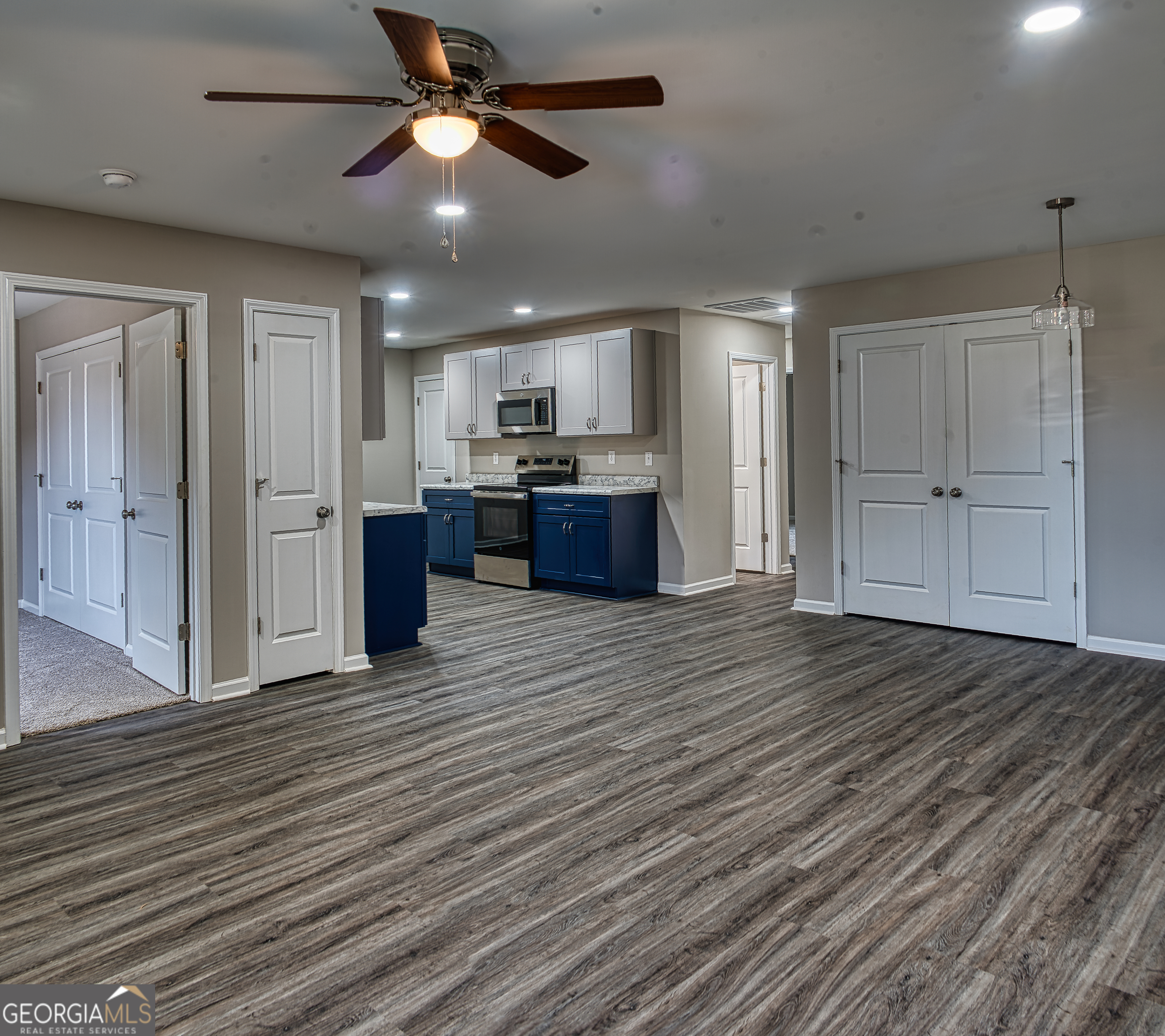 317 Airman Boulevard Property Photo 2