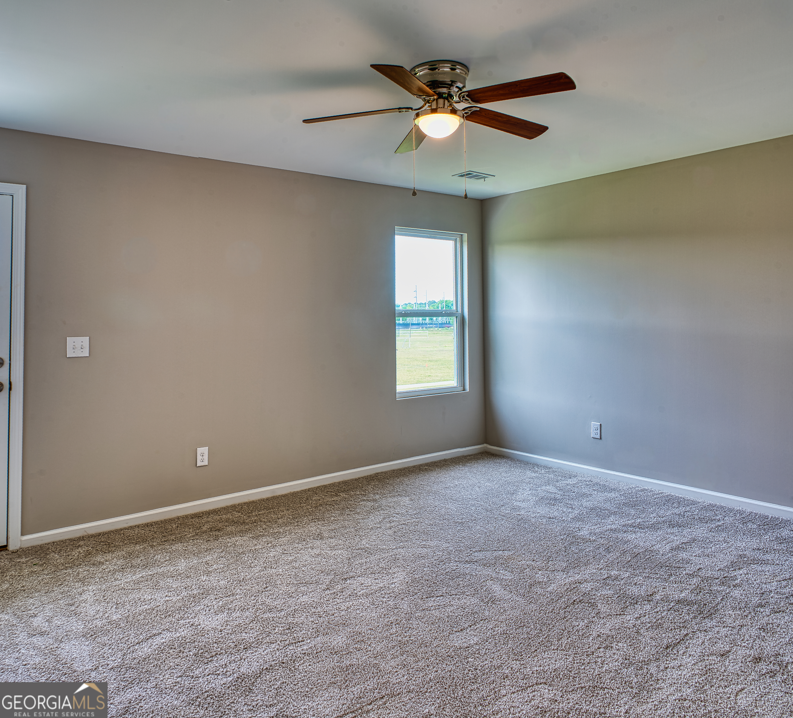 317 Airman Boulevard Property Photo 6