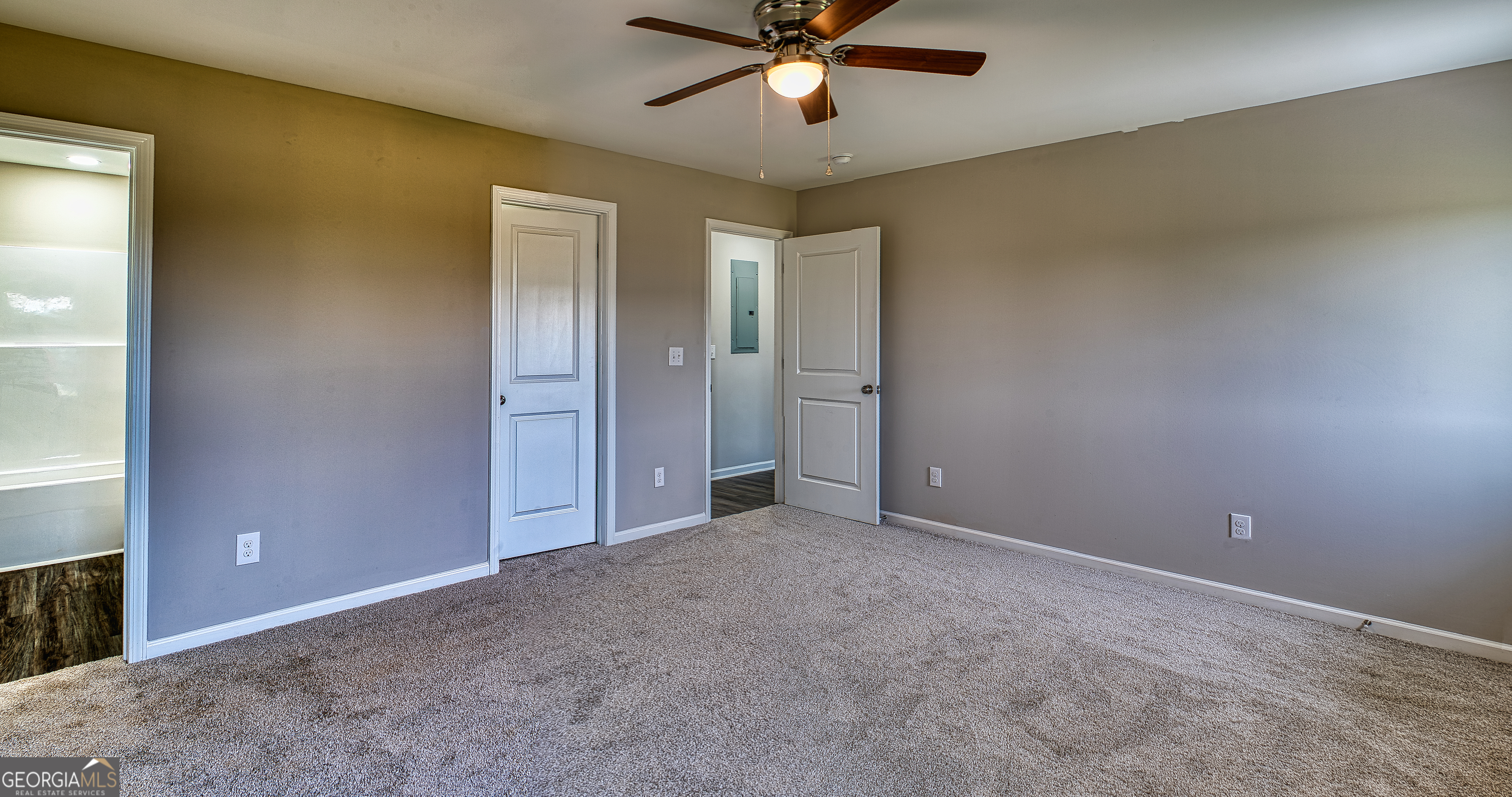 317 Airman Boulevard Property Photo 7